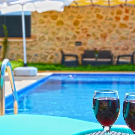 Avon Villa